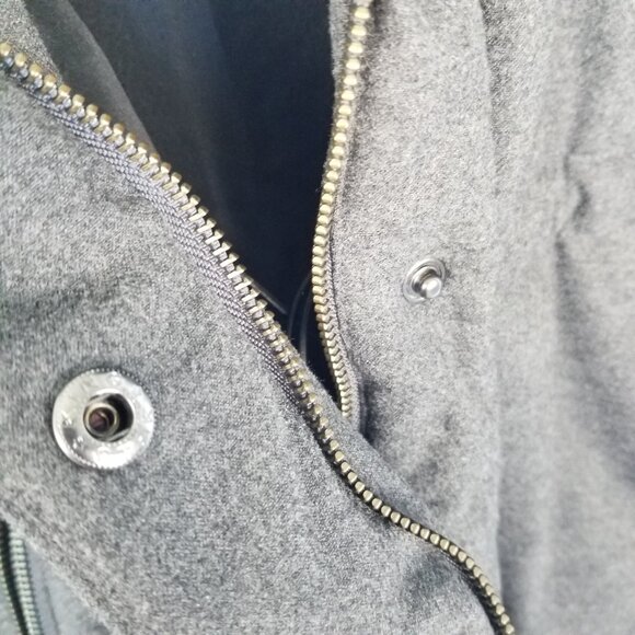 Gray Puffer Winter Coat Size Medium Short Flannel Zip and Snap Cinched Waist - Picture 7 of 12